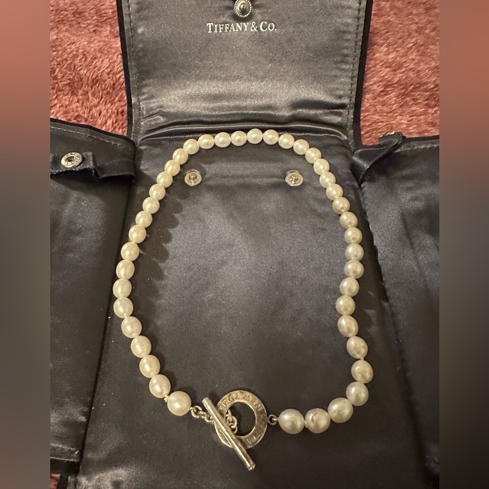 Authentic Tiffany & Co. Freshwater Pearl Necklace with Sterling Silver Toggle